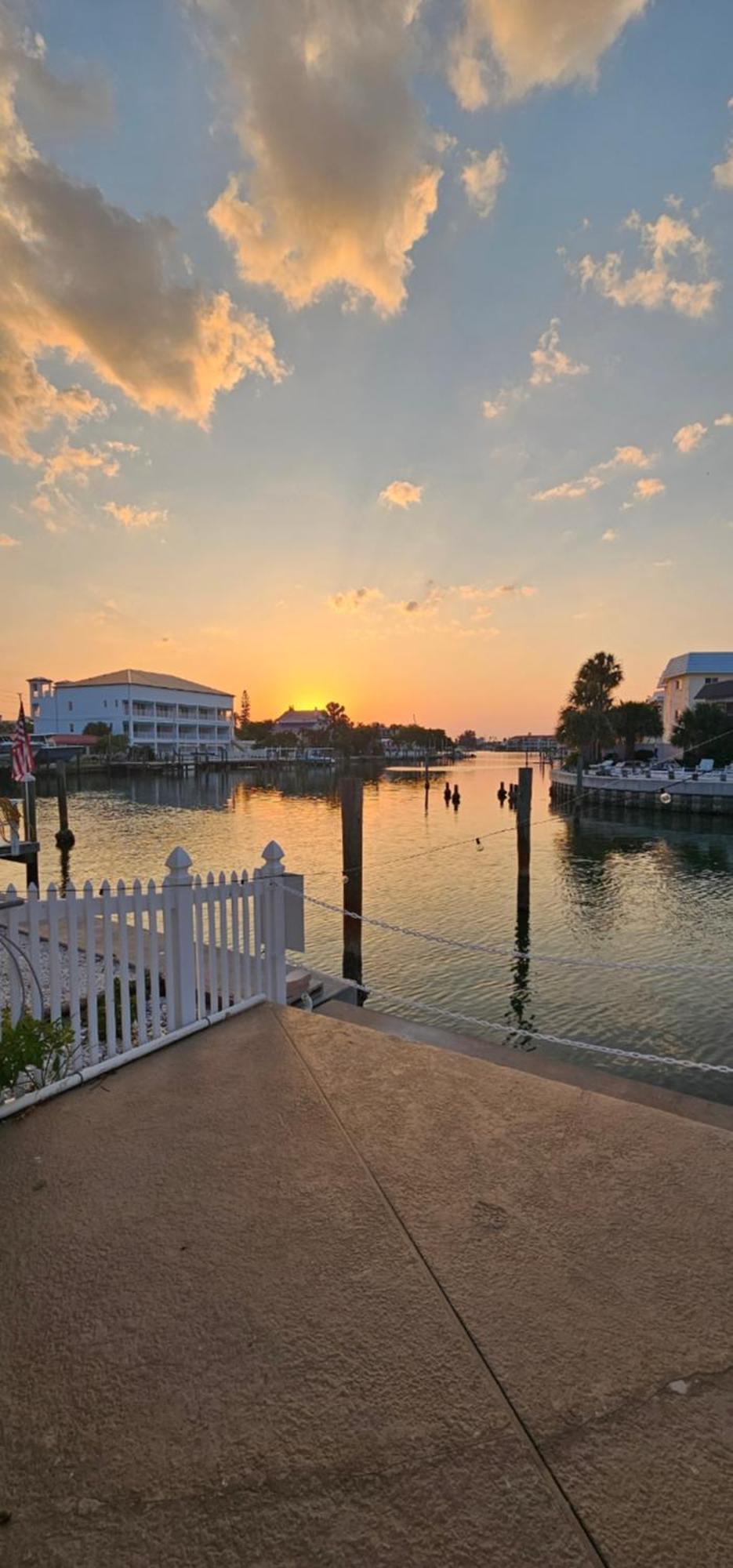 Funshine Pointe Capri Apartment St. Pete Beach Exterior foto
