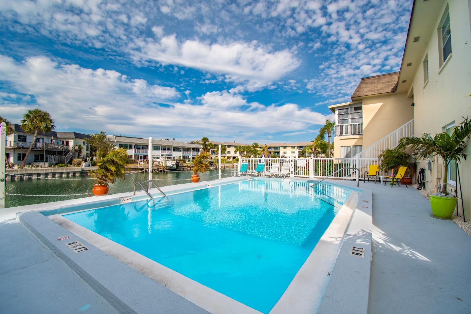 Funshine Pointe Capri Apartment St. Pete Beach Exterior foto