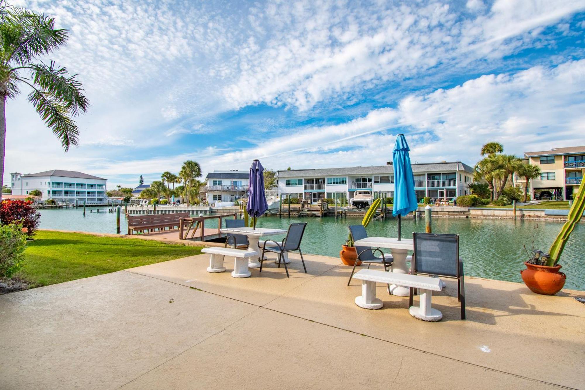 Funshine Pointe Capri Apartment St. Pete Beach Exterior foto